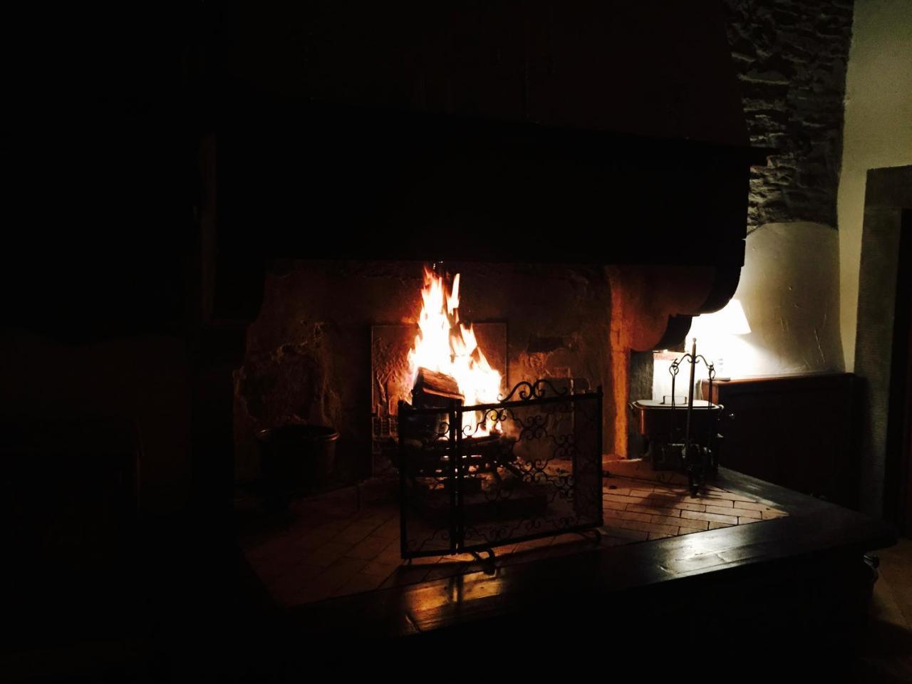 Bed and Breakfast Relais Il Pozzeto Ангьяри Экстерьер фото